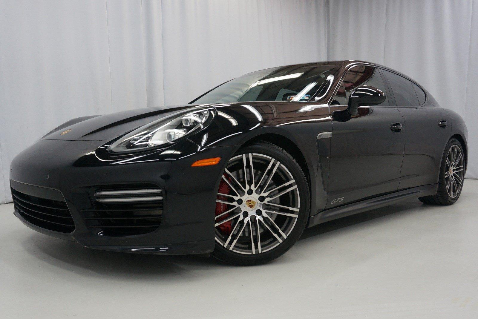 Porsche Panamera GTS 2015